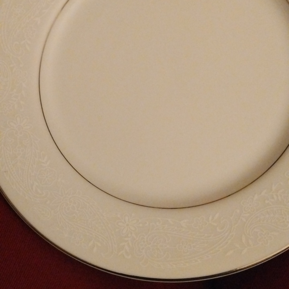 Ekco Prudence Monique Lace I have 10 bread plates